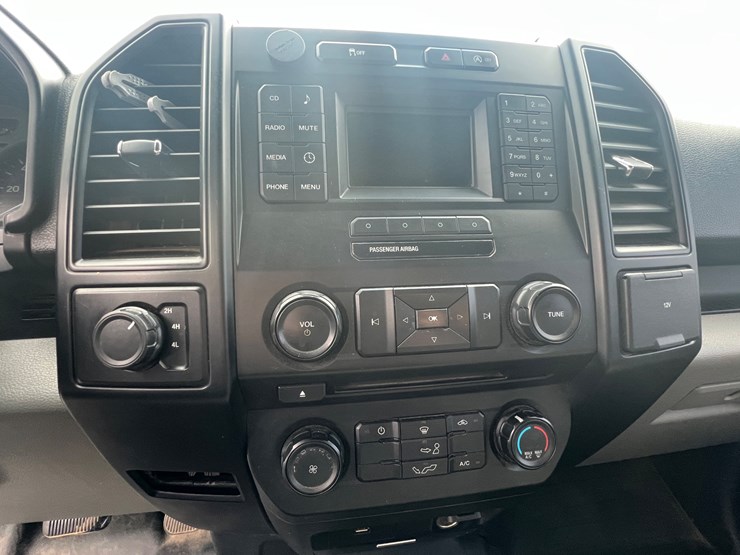 2017-ford-f150-xl-image-22