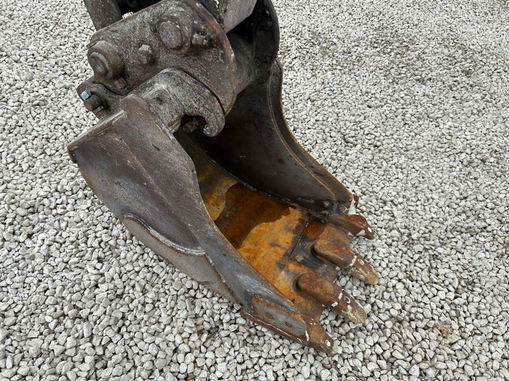 2015-bobcat-e42-image-8