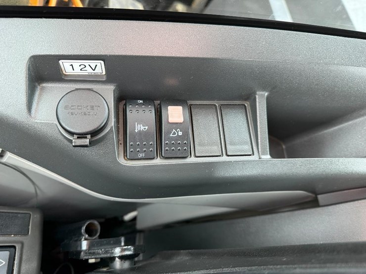 case-cx145dsr-image-63