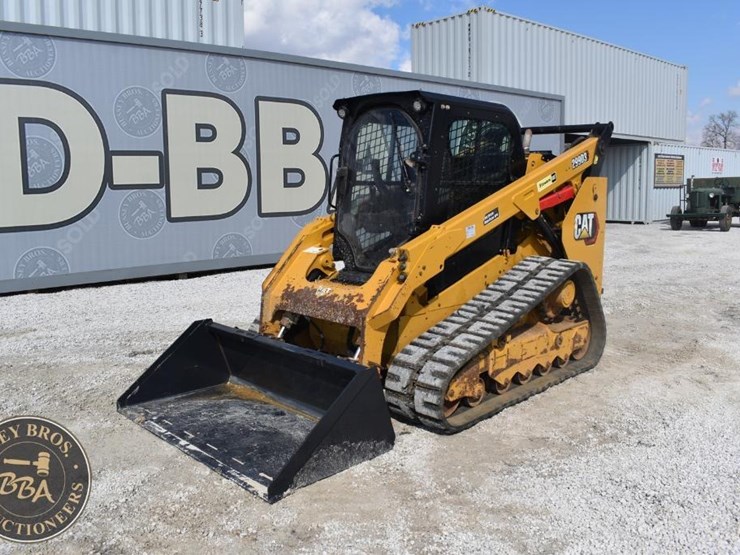 2020-caterpillar-299d3-image-1