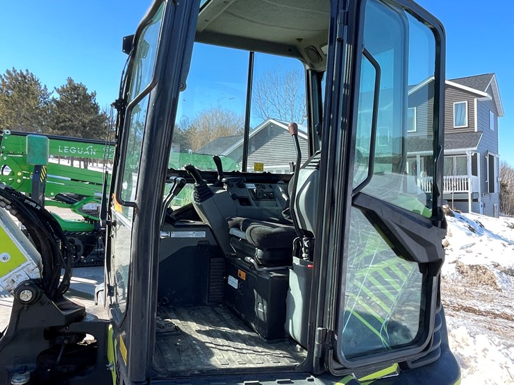 2021-bobcat-e50-image-47