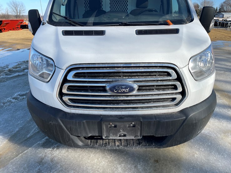 2019-ford-transit-image-13