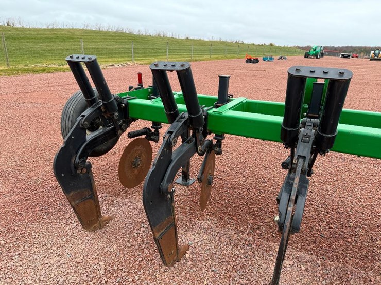 unverferth-zonebuilder-130-image-16