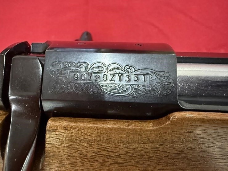 browning-medallion-300-win-mag-rifle-image-4