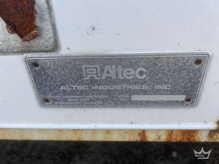 1999-freightliner-fl80-image-32