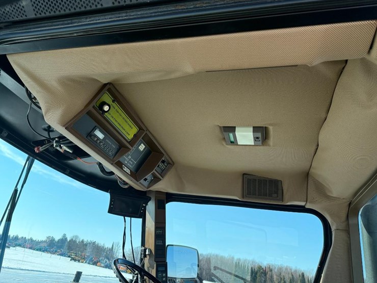 ag-chem-rogator-854-image-40