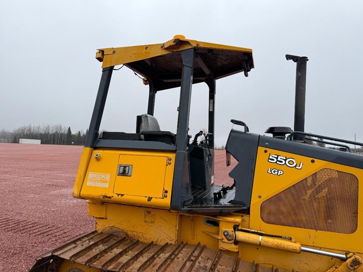 deere-550j-lgp-image-23