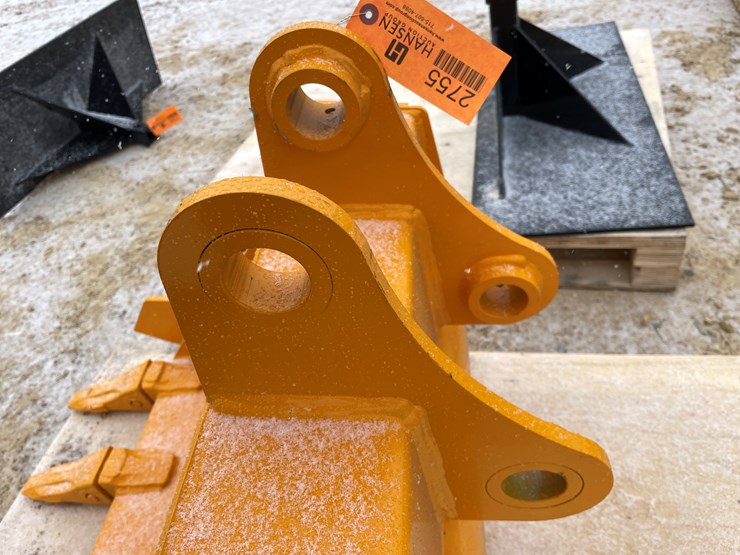 caterpillar-305-image-9