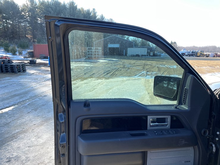 2010-ford-f150-image-28