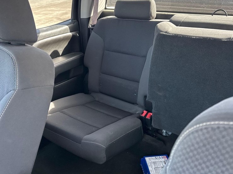 2016-chevrolet-silverado-1500-image-16