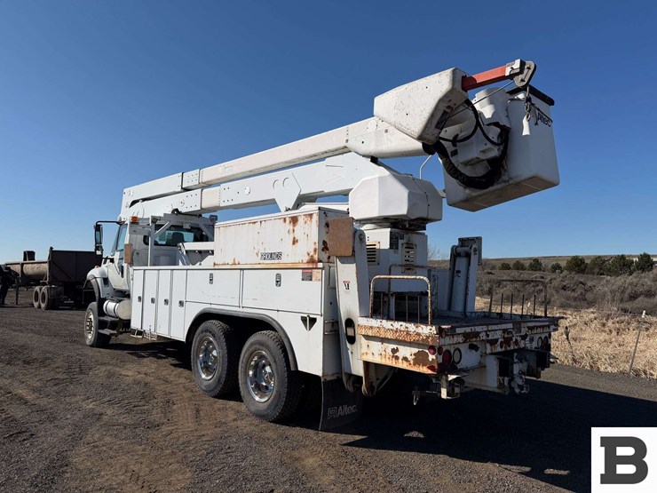 2011-international-workstar-7400-image-4