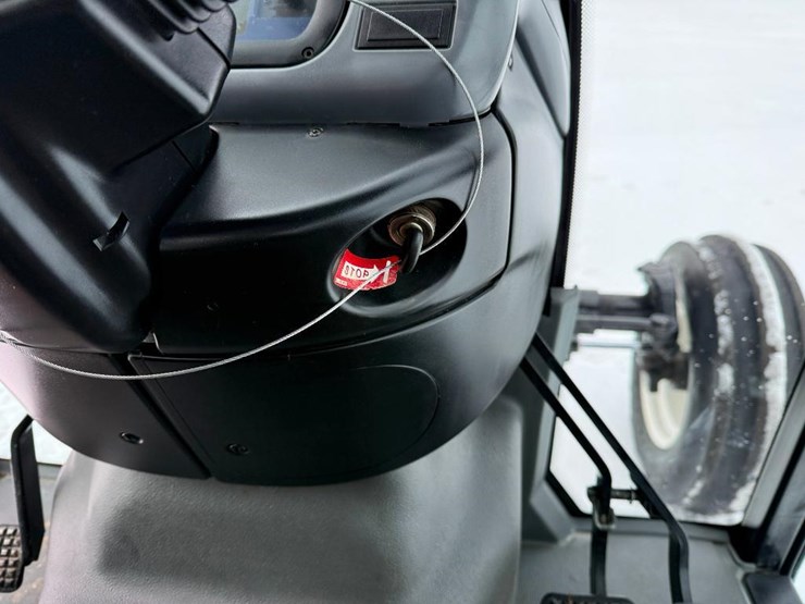 new-holland-tn75d-image-55