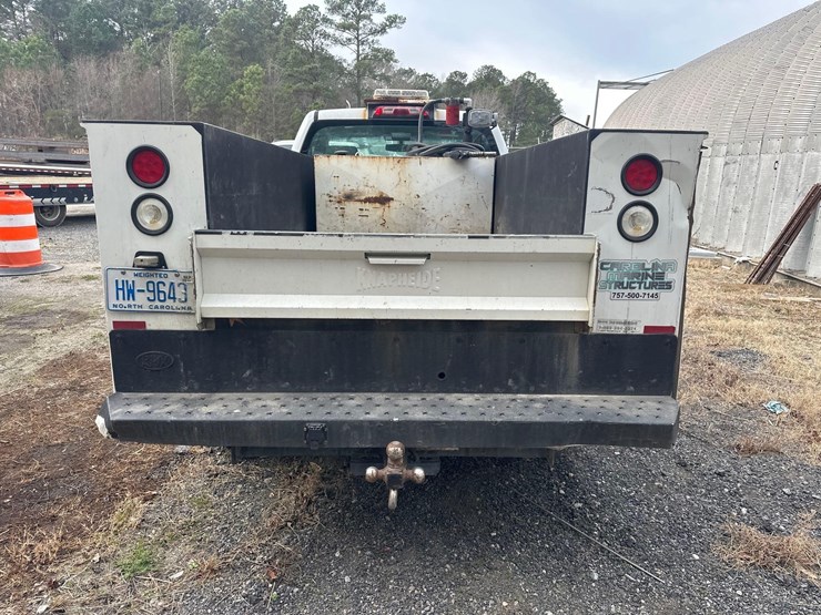 2015-chevrolet-3500hd-image-5