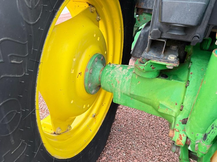 john-deere-6400-image-38