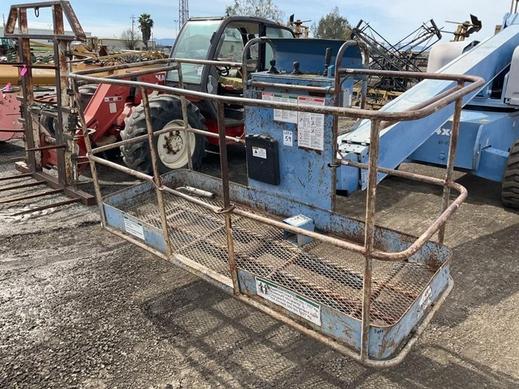 genie-s-60-60'-s.p.-aerial-lift,-4wd,-diesel-image-13