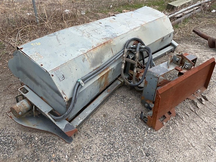 8ft-skid-steer-angle-broom-attachment-image-2