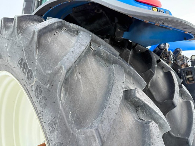 new-holland-t8.320-image-7