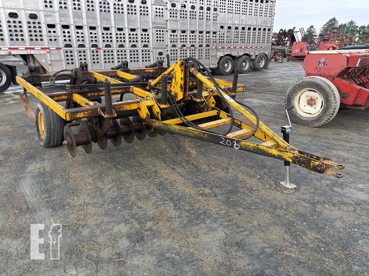 landoll-1200-soilmaster-image-1