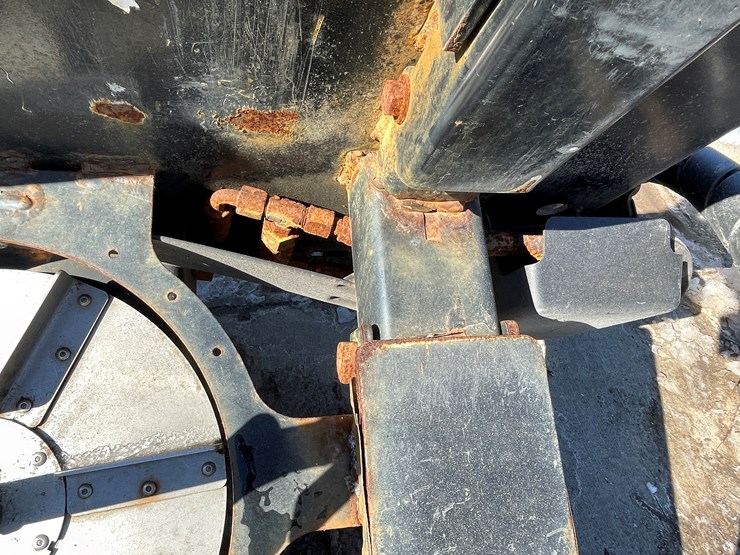 #172-•-boss-quick-cube-skid-steer-mount-salt-spreader-(1)-attachment-&-(4)-cubes-image-9