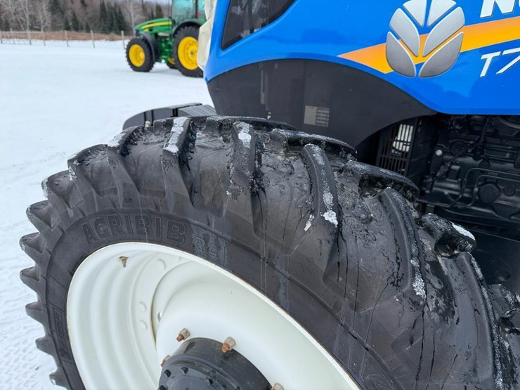 new-holland-t7.210-image-14