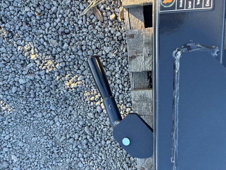 #115414-•-skidsteer-mt-3pt-hitches-image-3