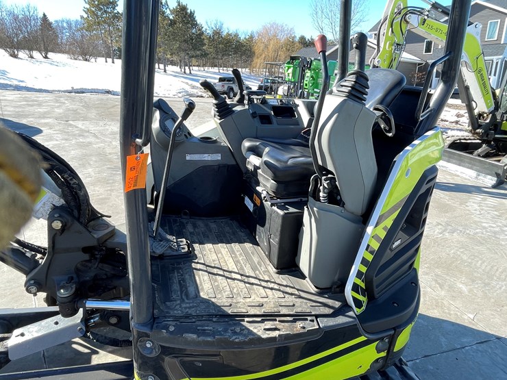 2021-bobcat-e32i-image-43