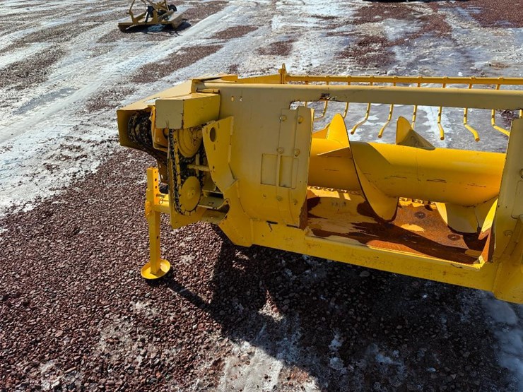 2009-new-holland-fp230-image-16