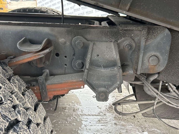 2001-ford-f650-image-25