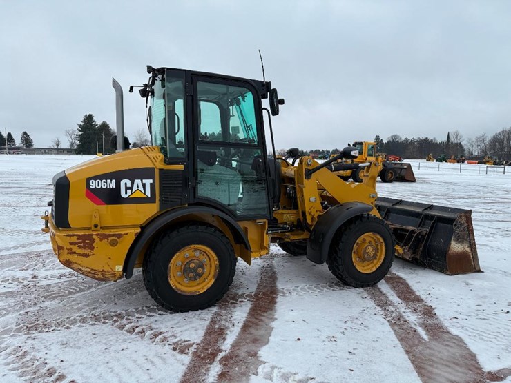 caterpillar-906m-image-4