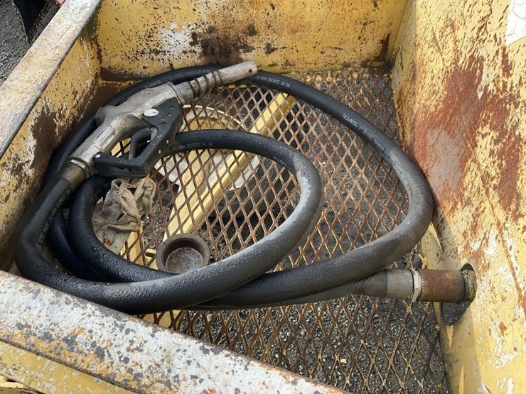 custom-550g-dual-axle-fuel-wagon-image-9