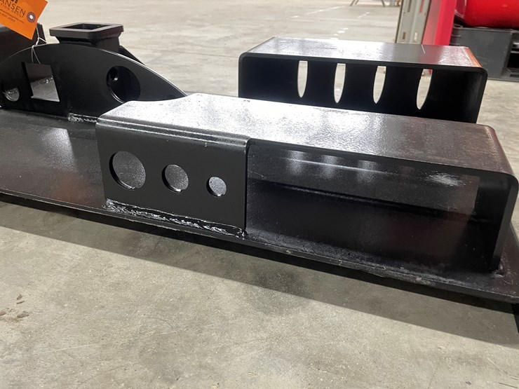 #2484-•-skid-steer-receiver-hitch-plate-with-chain-buckets-image-16