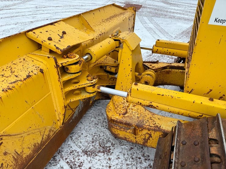 komatsu-d37ex-21-image-36