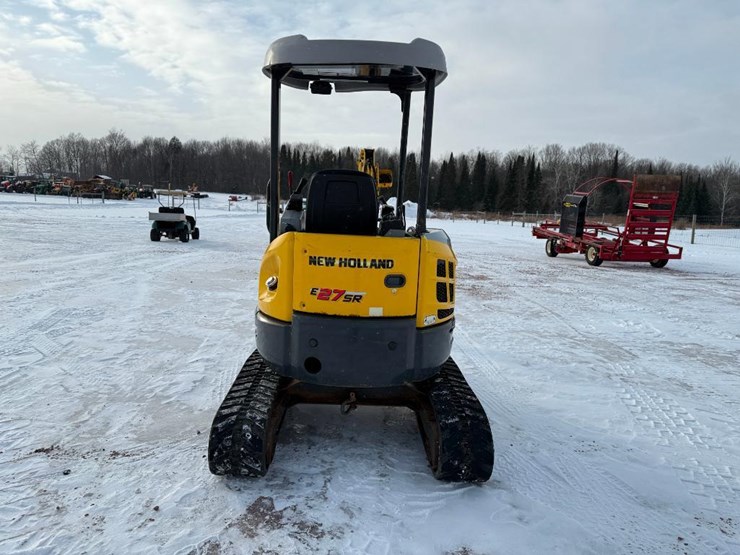 new-holland-e27sr-image-4