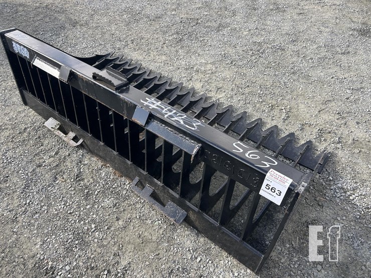 76"-hd-rock-bucket-image-2