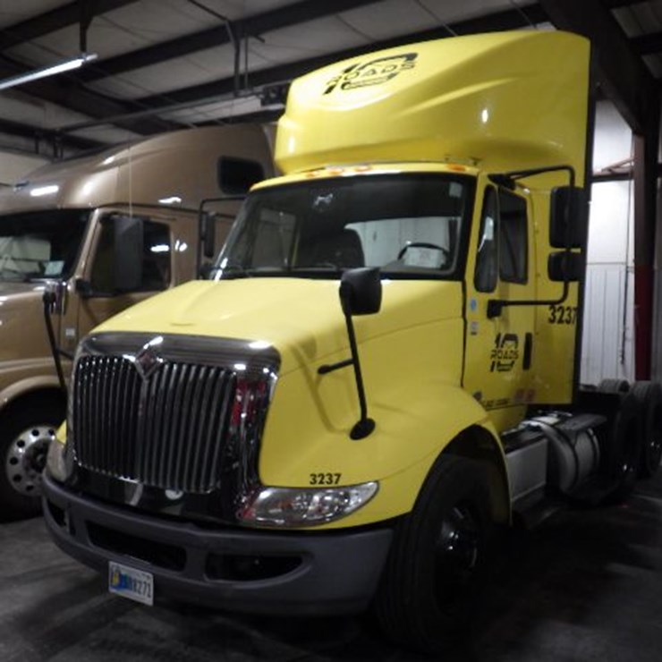 2016 INTERNATIONAL 8600