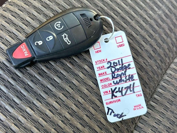 2011-dodge-ram-1500-image-26