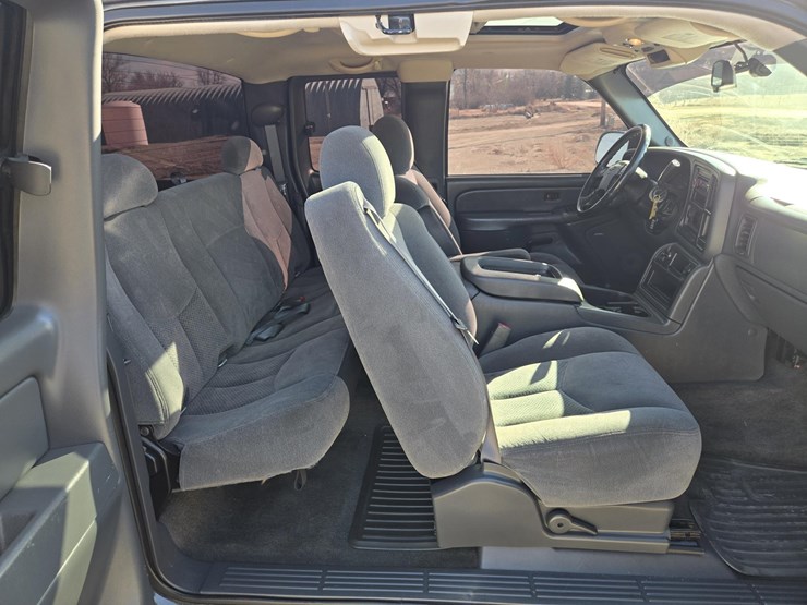 2005-chevrolet-silverado-1500-image-6