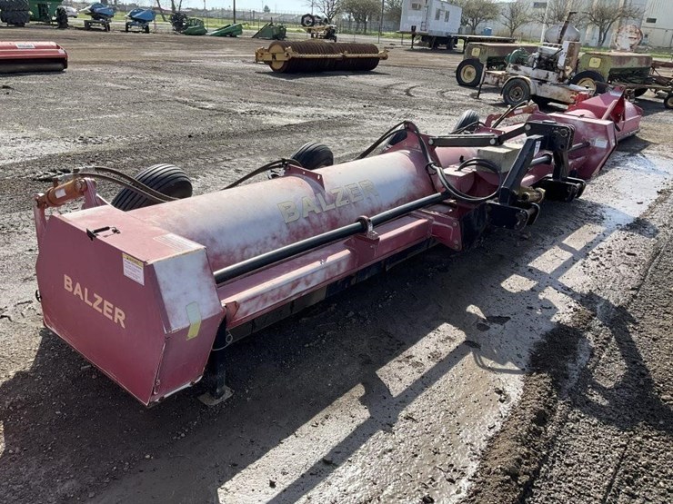balzer-18'-pull-pto-chopper-image-3