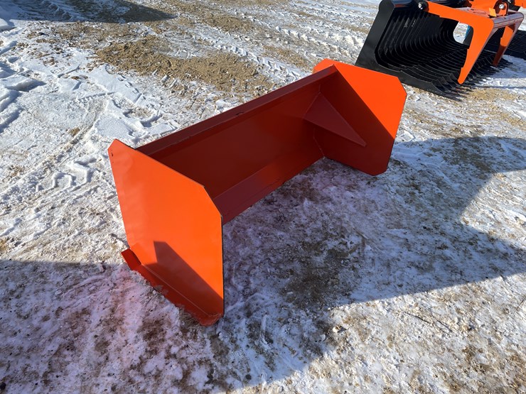 #2519-•-new-kc-mini-48"-snow-pusher-image-3