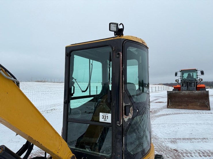 caterpillar-303cr-image-25