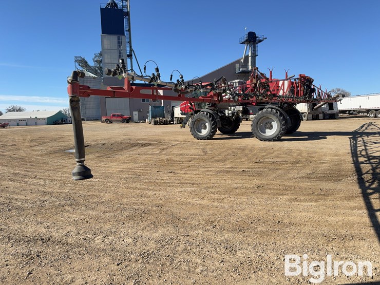 2012-case-ih-patriot-4430-image-16