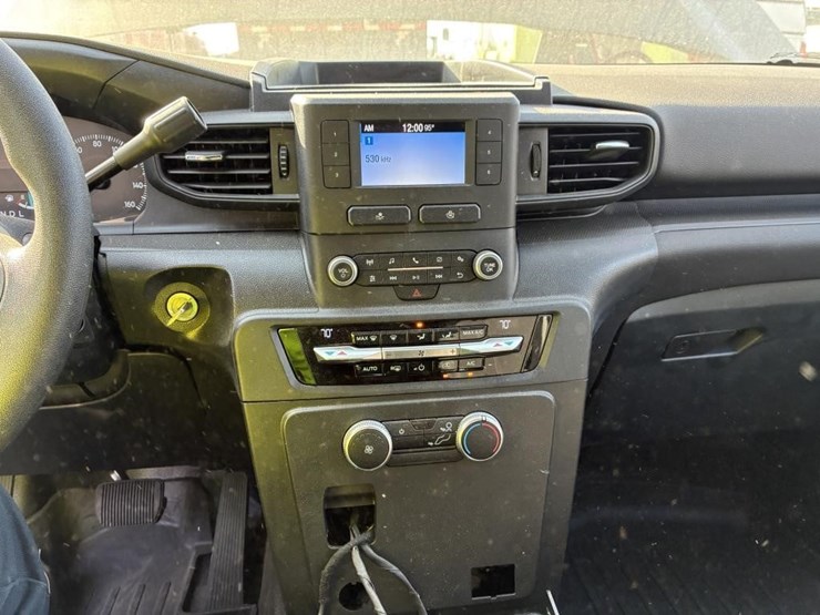 2023-ford-explorer-image-14