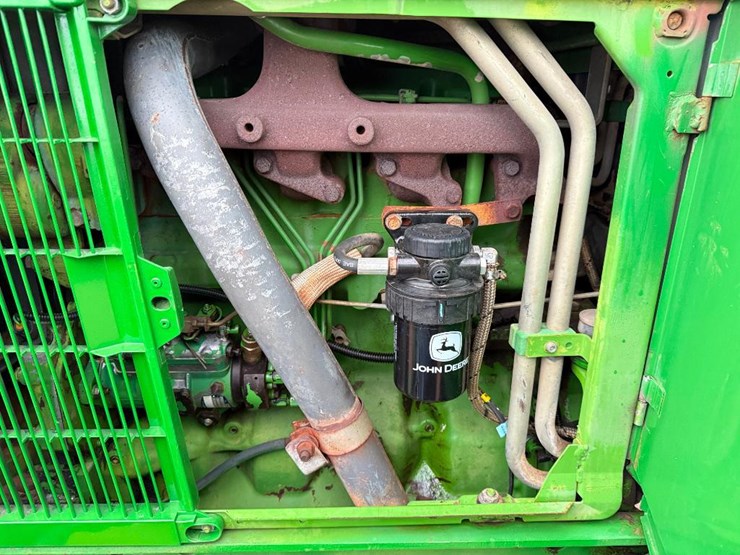 john-deere-6400-image-32