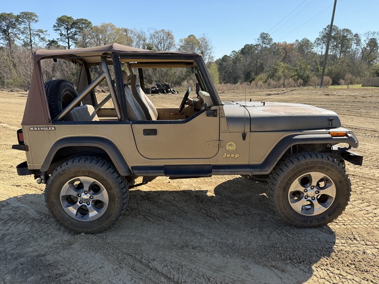 1988-jeep-wrangler-image-6
