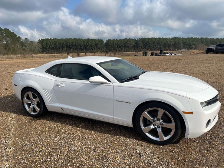 2012-chevrolet-camaro-2-door-coupe-(152,885-miles)-image-4