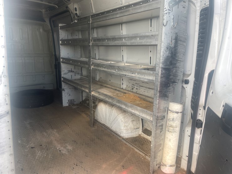 2016-dodge-3500-image-14