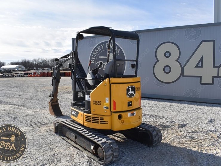 2021-deere-26g-image-7