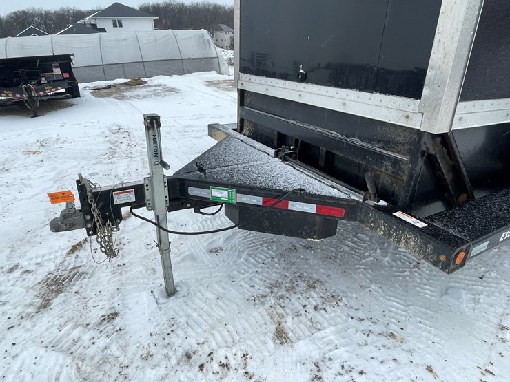 #135-•-2022-rock-line-products-air-tow-ground-loading-enclosed-trailer-(has-wi-title)-image-9