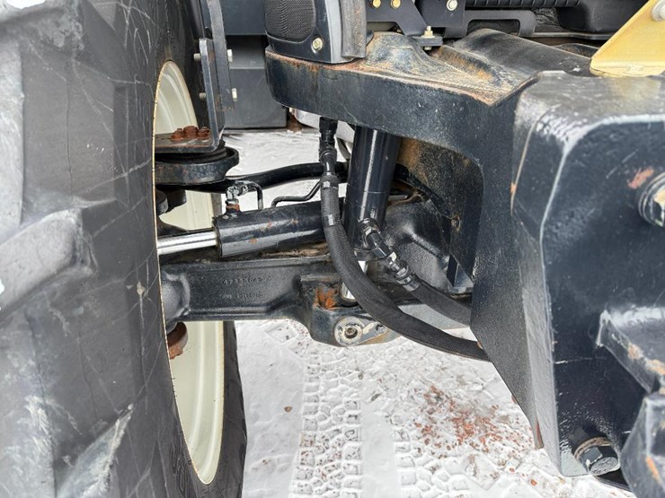 new-holland-t8.320-image-38