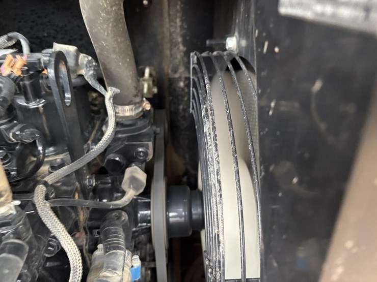 2021-takeuchi-tb240-image-53